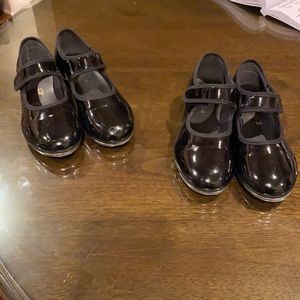 Mommies of twin girls